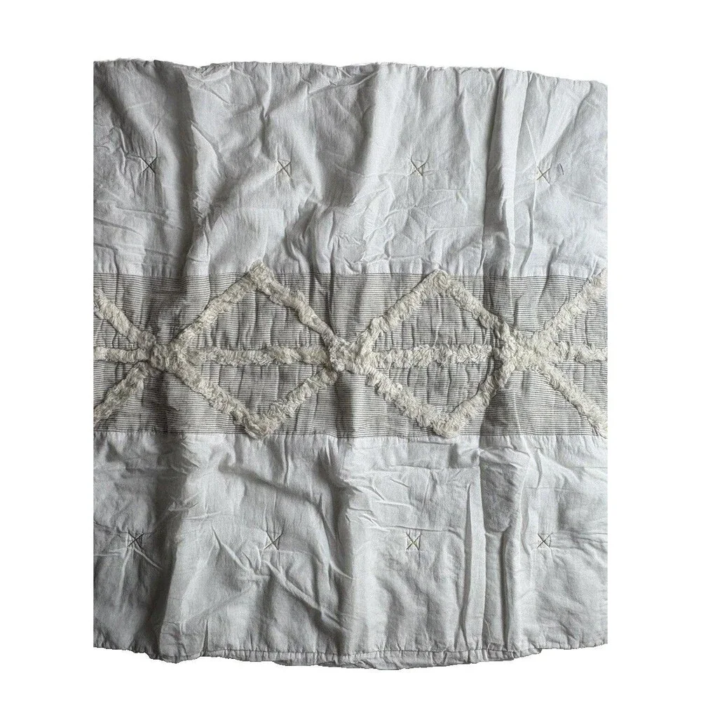 Anthropologie Tufted Sham Cream Cottage Core Home 26”x26” Euro Sham